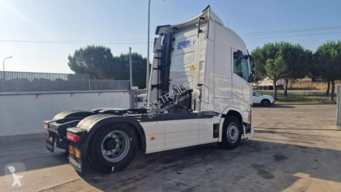 Tracteur Volvo neuf