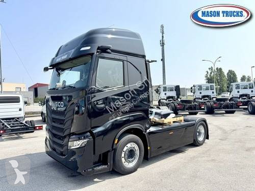 Traktor Iveco