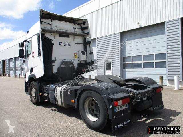 Tahač Renault