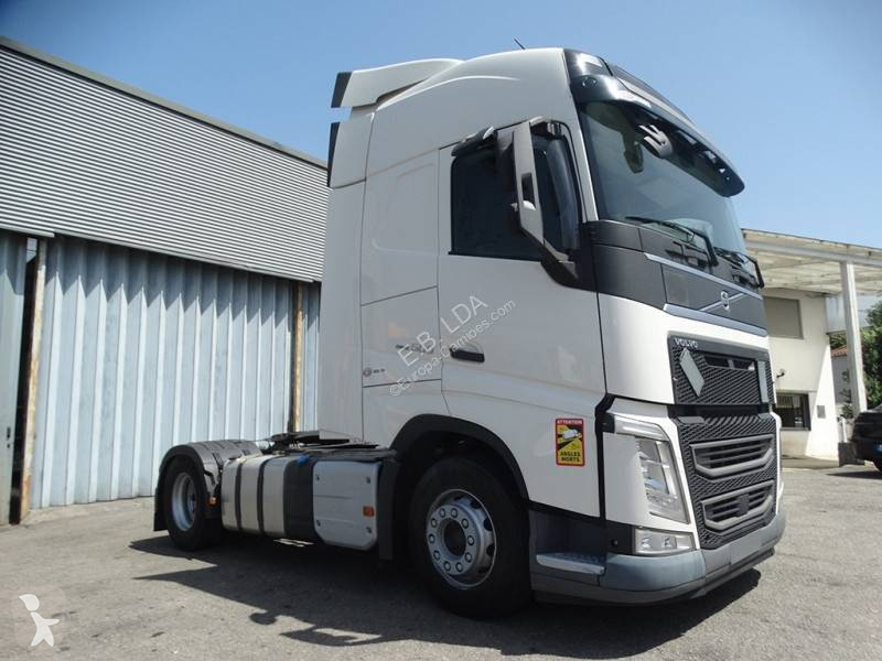 Traktor Volvo