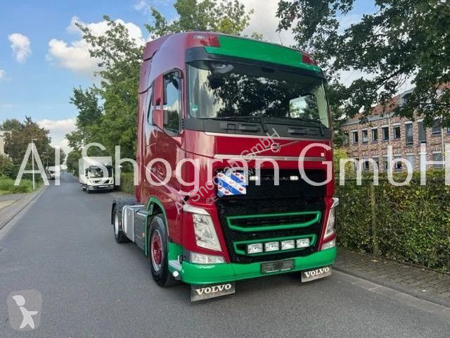 Tahač Volvo FH...