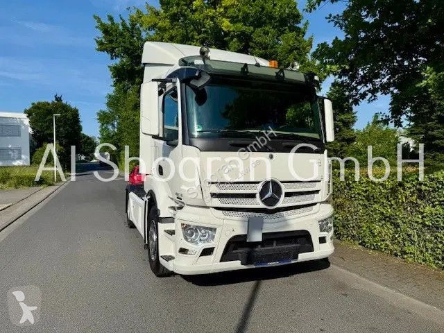 Traktor Mercedes 1836 Blatt / Luft / Euro 6