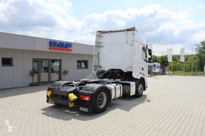 Cabeza tractora DAF
