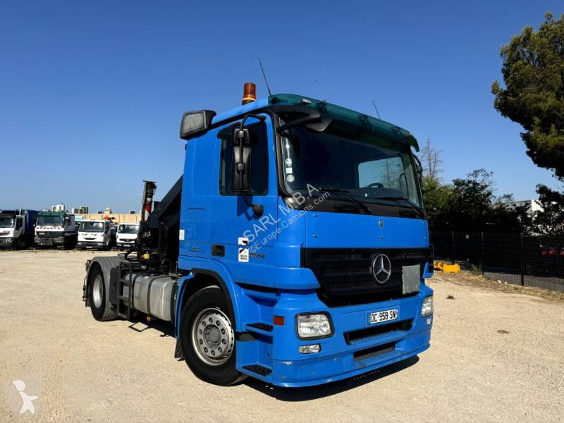Traktor Mercedes