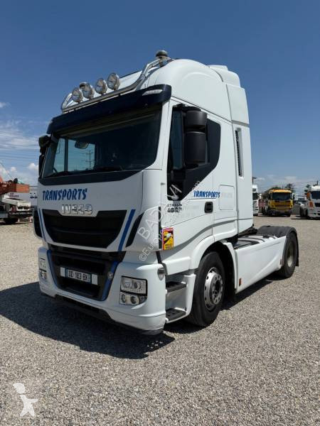 Traktor Iveco