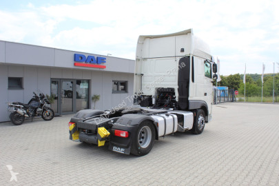 Cabeza tractora DAF