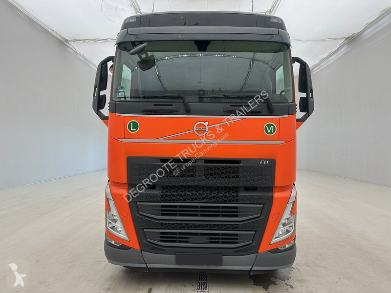 Traktor Volvo 500 Globetrotter
