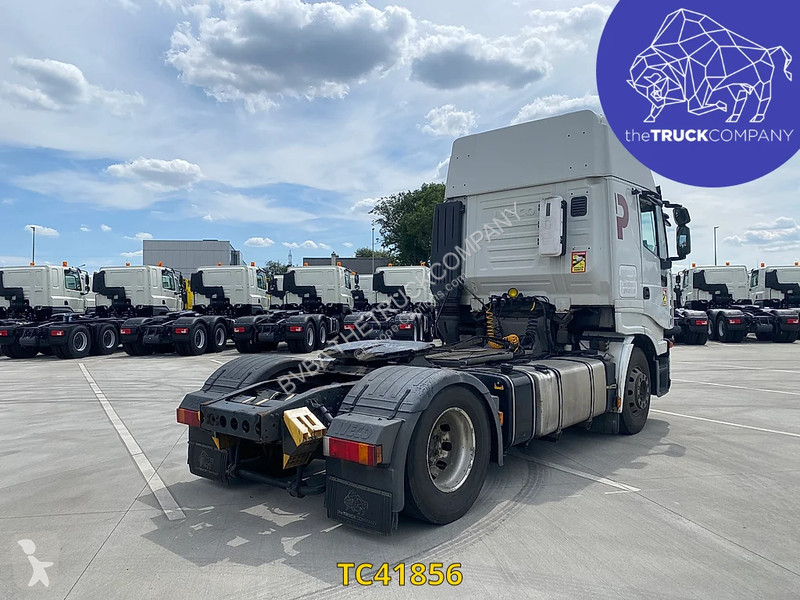Traktor Iveco