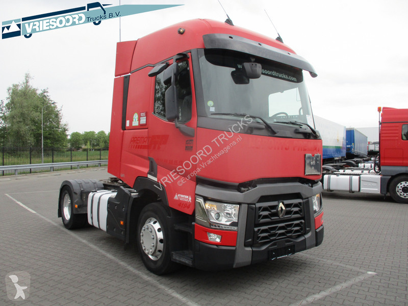 Traktor Renault T HD001