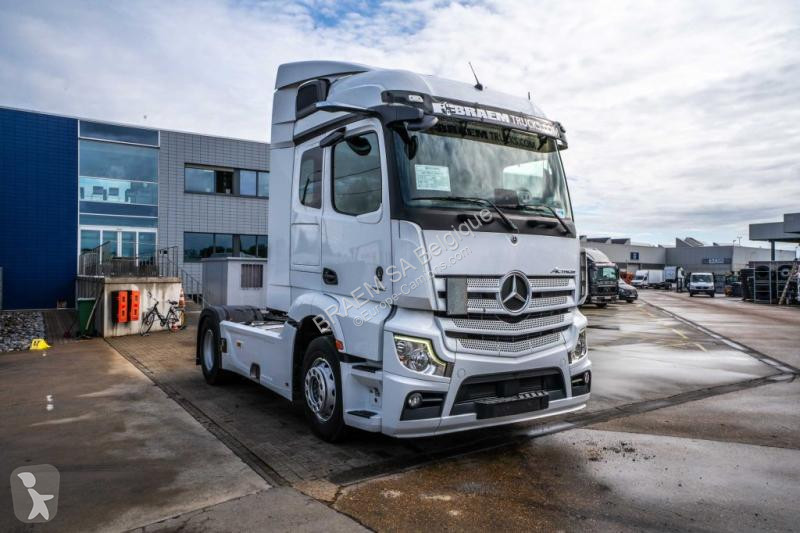 Traktor Mercedes 1842 LS