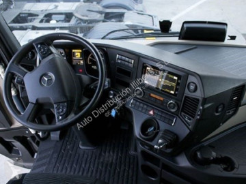 Traktor Mercedes