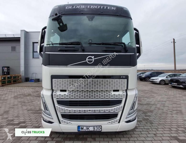 Tahač Volvo FH  Globetrotter XL i-Save Side Skirts