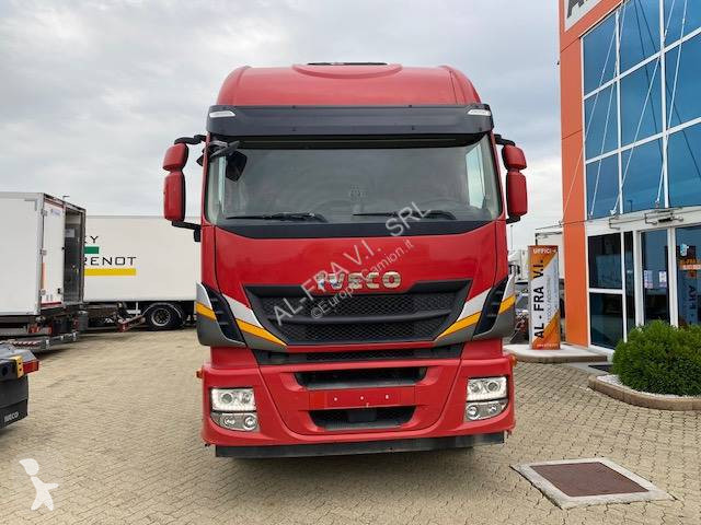 Traktor Iveco