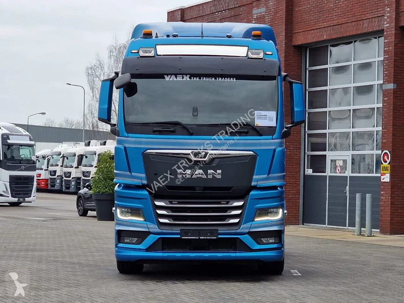 Tracteur MAN 26.510 6x2 XLX - Full spoiler -...