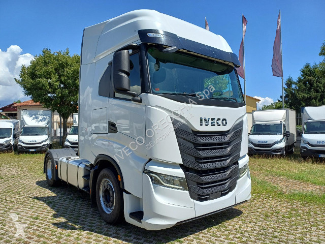 Traktor Iveco S-WAY AS440S49T/P