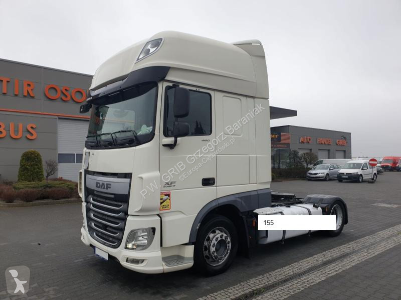 Tracteur DAF 460