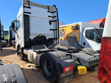 Traktor Iveco