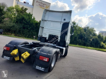Cabeza tractora DAF