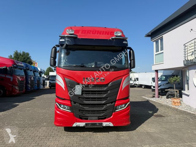Tahač Iveco STRALIS SWAY AS440S46T/P Standklima...