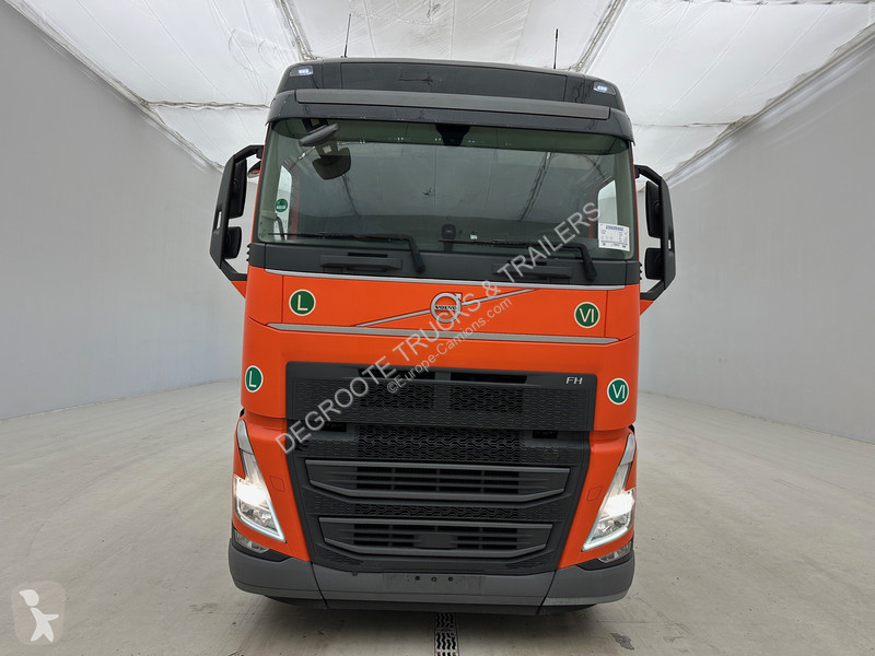 Traktor Volvo 500 Globetrotter