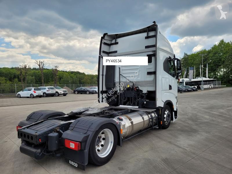 Влекач Iveco 460 LNG/20 STK/RETARDER/GAS IN DER...
