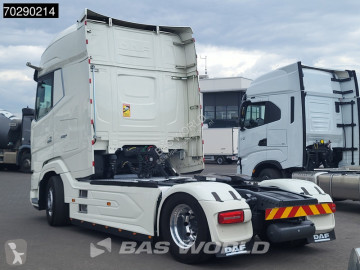 Traktor DAF XG + 530 4X2 Retarder 2x Tanks Standklima Leather Alcoa's