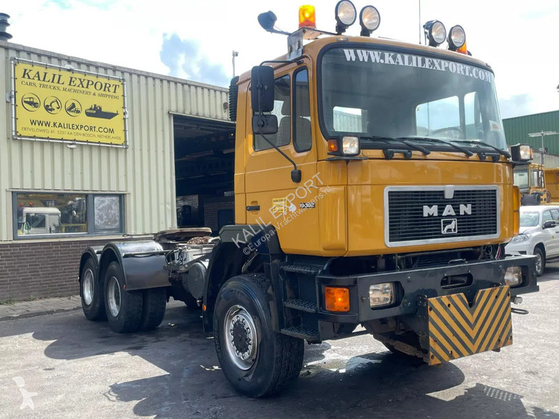 Traktor MAN Heavy Duty Tractor 4x4 +2 Manual...