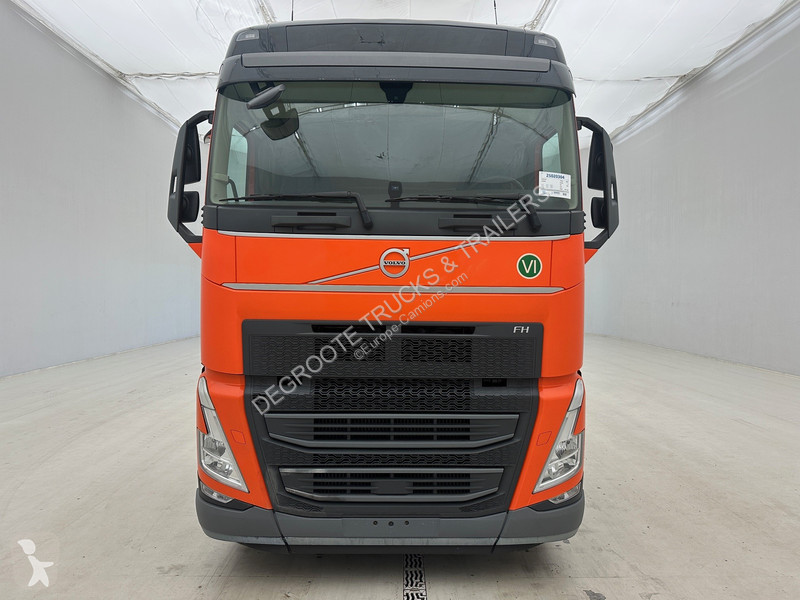 Traktor Volvo 500 Globetrotter