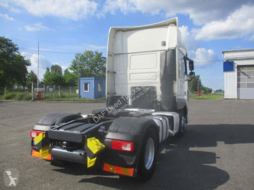Cabeza tractora DAF