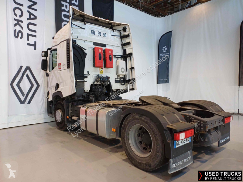 Tractor Renault
