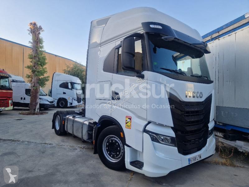 جرار Iveco S-WAY AS440S51T/P