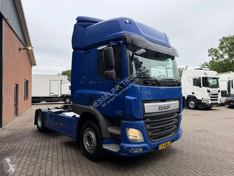 Trekker DAF 400 Space Cab side ACC 4x2...