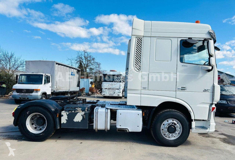 Tahač DAF XF 530