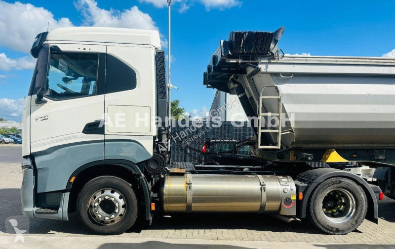 Traktor Iveco S-WAY 460