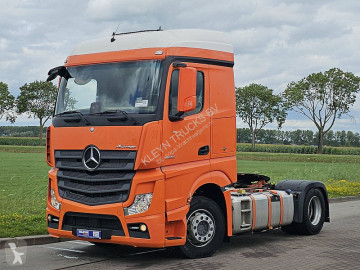 Traktor Mercedes
