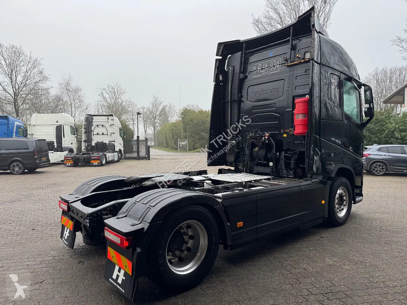 Trekker Volvo Dual clutch 2X tank Standairco...