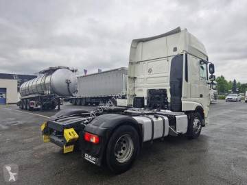 Cabeza tractora DAF