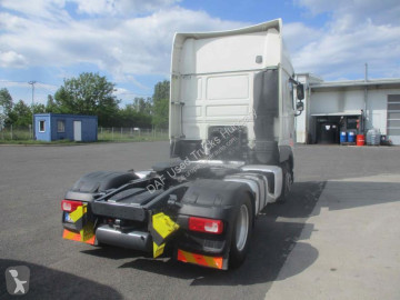 Cabeza tractora DAF