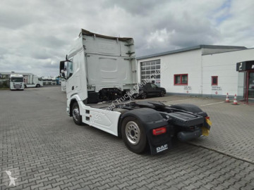 Cabeza tractora DAF