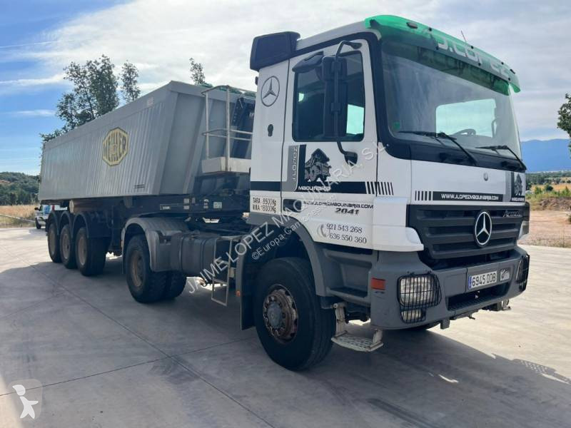 Traktor Mercedes