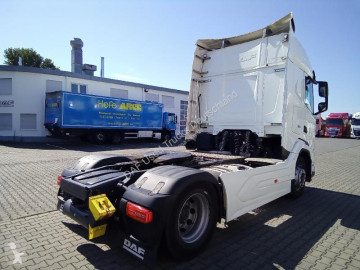 Cabeza tractora DAF