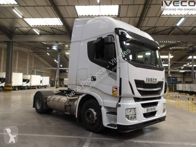 Traktor Iveco