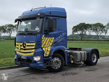 Traktor Mercedes