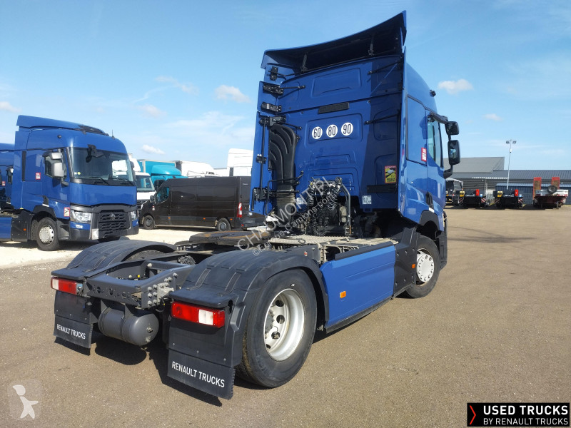 Tractor Renault