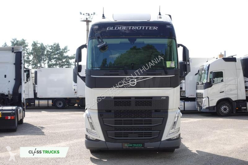 Traktor Volvo 500 Globetrotter XL Varios