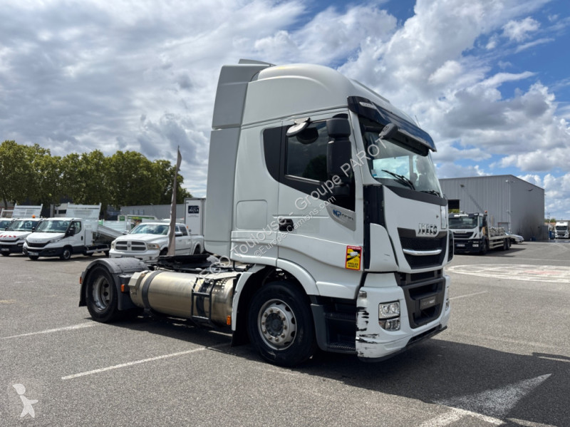 Traktor Iveco Hi-Way AS 400CV GNL