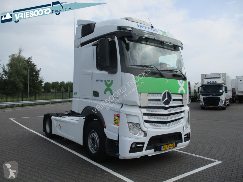 Tracteur Mercedes ACTROS 1845