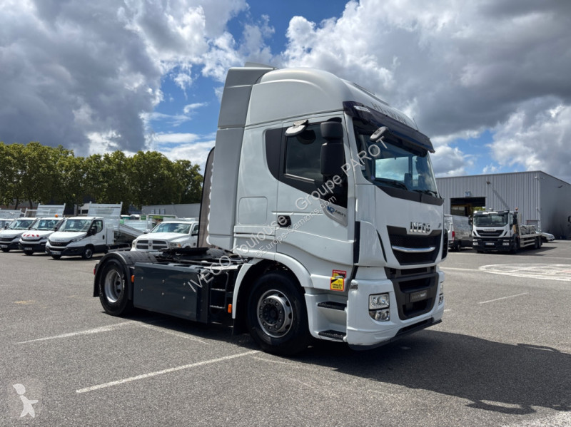 Tractor Iveco Hi-Way AS 460CV GNC