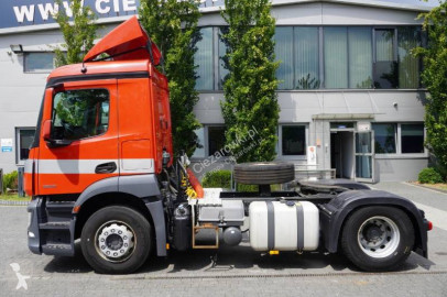 Traktor Mercedes