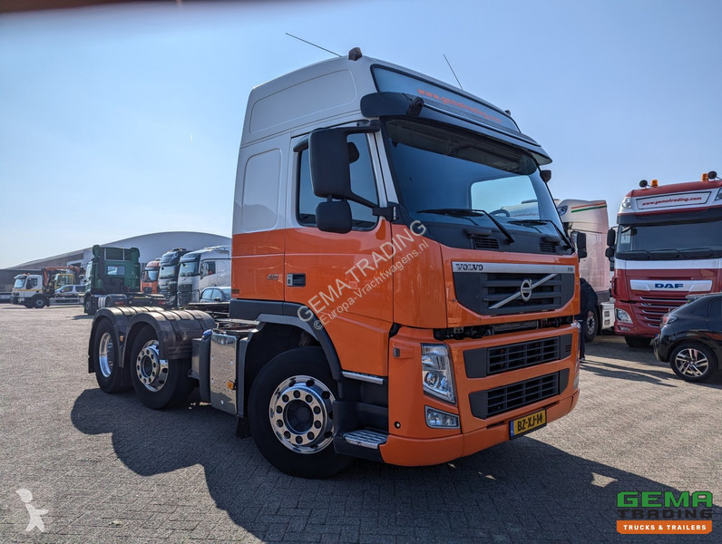 Tahač Volvo 6x2/4 Globetrotter Euro 5 - ADR -...